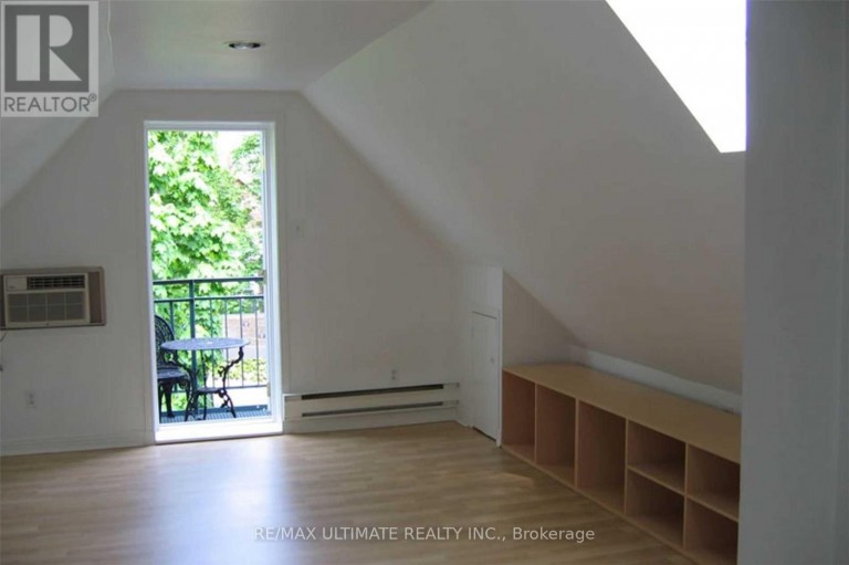 93 SPADINA ROAD, Toronto (Annex), Ontario, M5R2T1