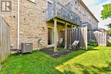 7201 TRIUMPH LANE Mississauga (Lisgar) Ontario photo 25