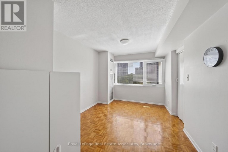 901 - 1580 MISSISSAUGA VALLEY BOULEVARD, Mississauga (Mississauga Valleys), Ontario, L5A3T8