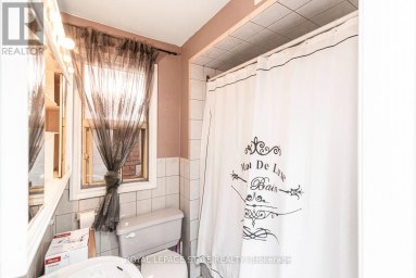 75 KENSINGTON AVENUE N Hamilton (Crown Point) Ontario photo 36