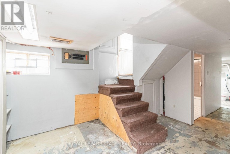 75 KENSINGTON AVENUE N, Hamilton (Crown Point), Ontario, L8L7N3