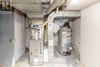 75 KENSINGTON AVENUE N Hamilton (Crown Point) Ontario photo 41