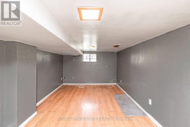 75 KENSINGTON AVENUE N Hamilton (Crown Point) Ontario photo 45