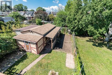75 KENSINGTON AVENUE N Hamilton (Crown Point) Ontario photo 50