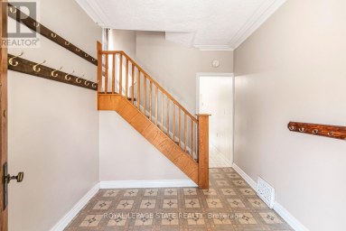75 KENSINGTON AVENUE N Hamilton (Crown Point) Ontario photo 7