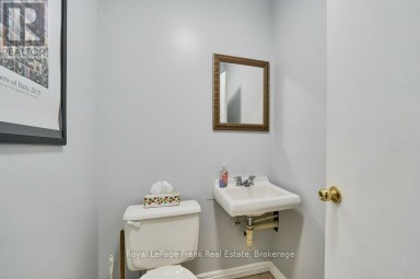 1 - 676 MONARCH AVENUE Ajax (South West) Ontario photo 12