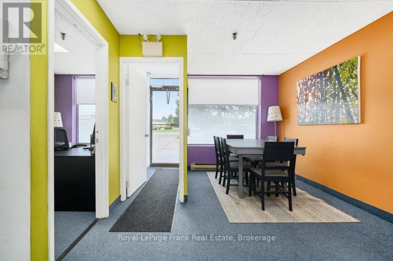 1 - 676 MONARCH AVENUE, Ajax (South West), Ontario, L1S4S2