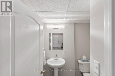 92 GEORGE REYNOLDS DRIVE Clarington (Courtice) Ontario photo 35