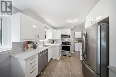 400 HARRIS STREET Whitby (Downtown Whitby) Ontario photo 12