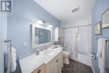400 HARRIS STREET Whitby (Downtown Whitby) Ontario photo 18