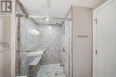 400 HARRIS STREET Whitby (Downtown Whitby) Ontario photo 32