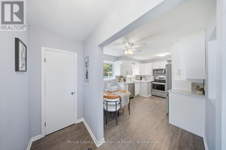 400 HARRIS STREET, Whitby (Downtown Whitby), Ontario, L1N3C5