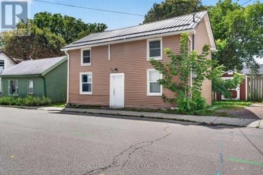 196 YORK STREET Kingston (East of Sir John A. Blvd) Ontario photo 1