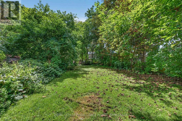 196 YORK STREET, Kingston (East of Sir John A. Blvd), Ontario, K7K1R4