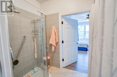 1252 CLEMENT ROAD, Frontenac (Frontenac Centre) Ontario