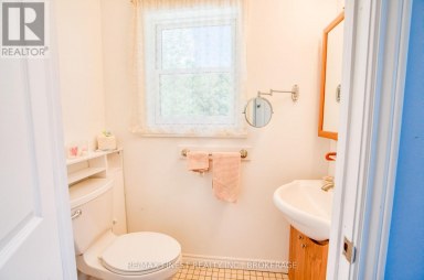 1252 CLEMENT ROAD, Frontenac (Frontenac Centre) Ontario