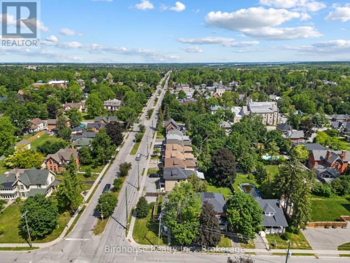 60 WELLINGTON STREET, Kawartha Lakes (Lindsay), Ontario, K9V3N5