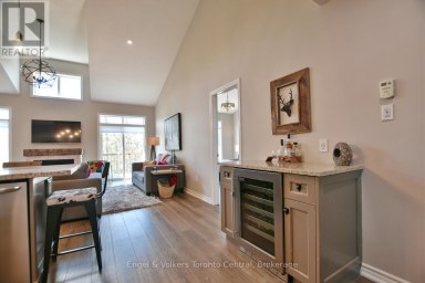 18 ROBBIE WAY Collingwood Ontario photo 23