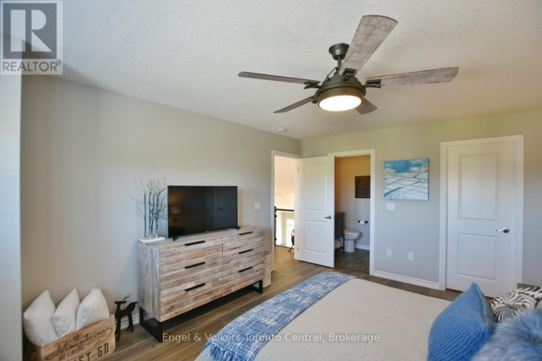 18 ROBBIE WAY, Collingwood, Ontario, L9Y0X5