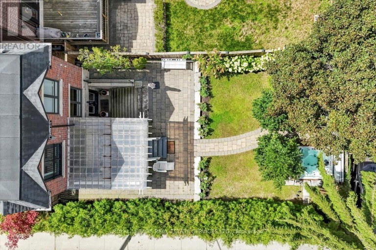 40 DIVADALE DRIVE, Toronto (Leaside), Ontario, M4G2N9