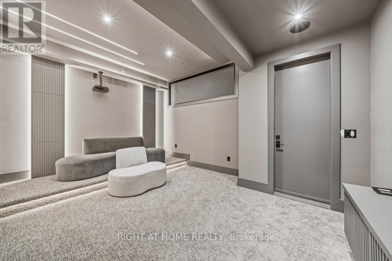 77 WALDER AVENUE, Toronto (Bridle Path-Sunnybrook-York Mills), Ontario, M4P2S1