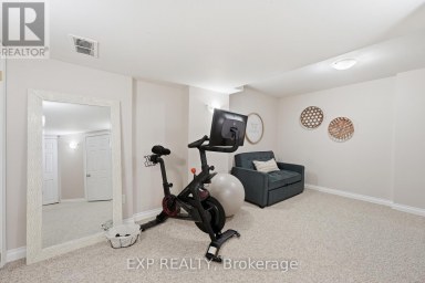 3 BATTENBERG COURT East Gwillimbury (Mt Albert) Ontario photo 15