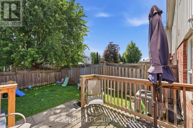3 BATTENBERG COURT East Gwillimbury (Mt Albert) Ontario photo 17