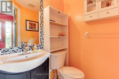 117 HAMMILL HEIGHTS East Gwillimbury (Mt Albert) Ontario photo 10