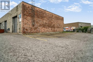9 - 5 VATA COURT Aurora (Aurora Village) Ontario photo 17