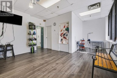 9 - 5 VATA COURT Aurora (Aurora Village) Ontario photo 4