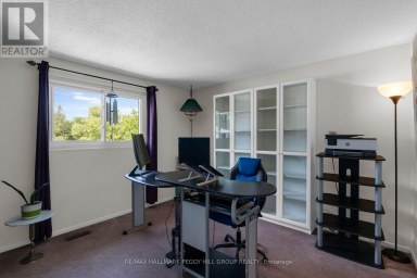 4 - 233 INNISFIL STREET Barrie (Allandale Centre) Ontario photo 7