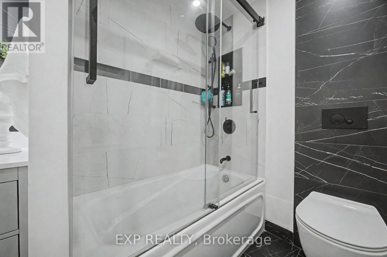 501 - 1000 CEDARGLEN GATE, Mississauga (Erindale), Ontario, L5C3Z5
