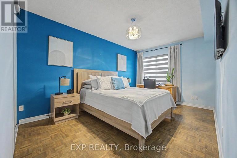 501 - 1000 CEDARGLEN GATE, Mississauga (Erindale), Ontario, L5C3Z5