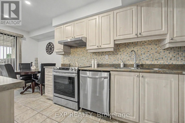 501 - 1000 CEDARGLEN GATE, Mississauga (Erindale), Ontario, L5C3Z5