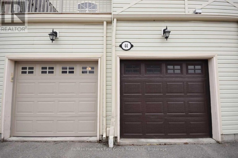 44 WICKER PARK WAY, Whitby (Pringle Creek), Ontario, L1R0E1