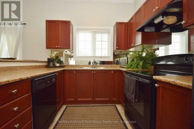 44 WICKER PARK WAY Whitby (Pringle Creek) Ontario photo 5