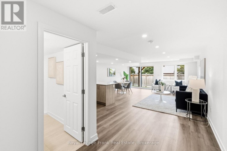 63 PINE GATE PLACE, Whitby (Williamsburg), Ontario, L1R0S2