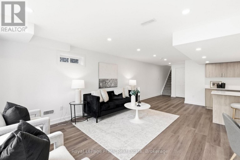 63 PINE GATE PLACE, Whitby (Williamsburg), Ontario, L1R0S2