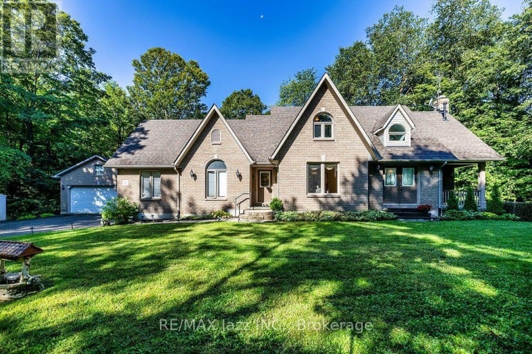 20 TIMBERLANE COURT, Clarington, Ontario, L1E2H1