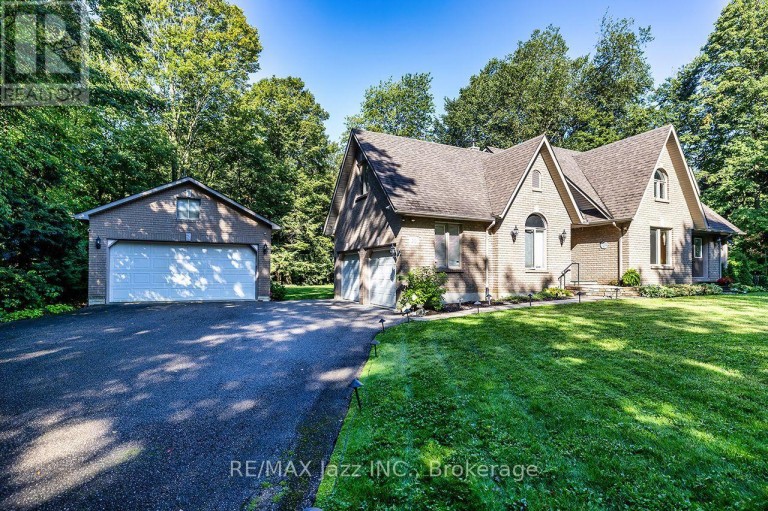 20 TIMBERLANE COURT, Clarington, Ontario, L1E2H1