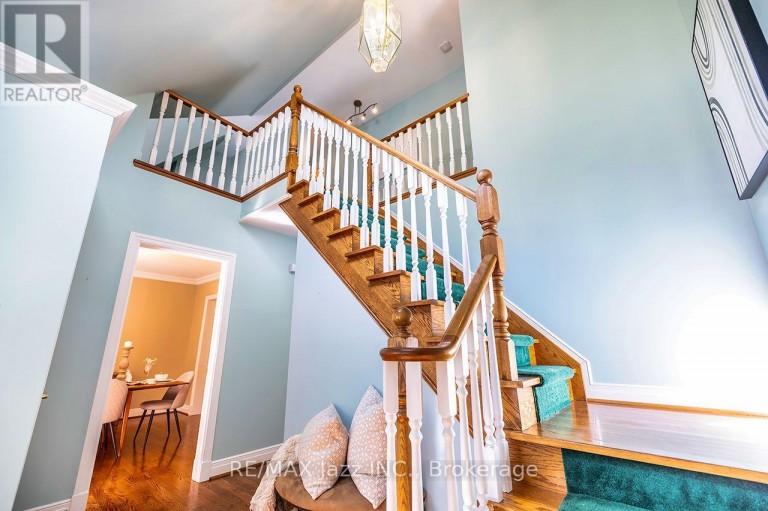 20 TIMBERLANE COURT, Clarington, Ontario, L1E2H1