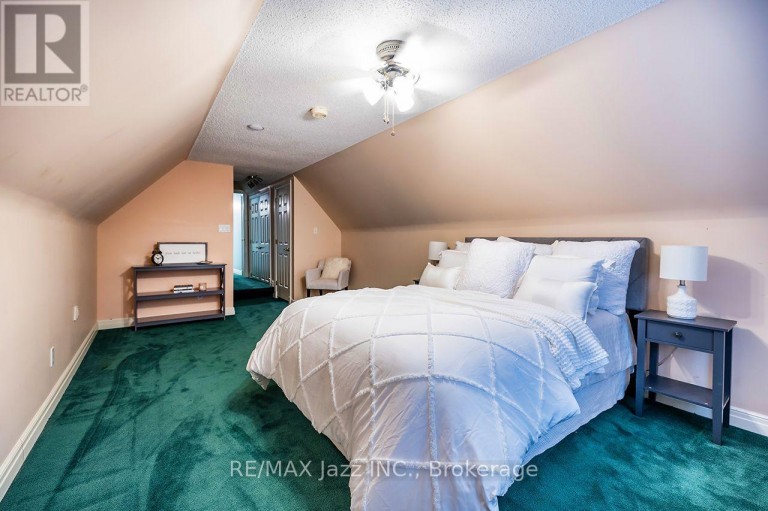 20 TIMBERLANE COURT, Clarington, Ontario, L1E2H1