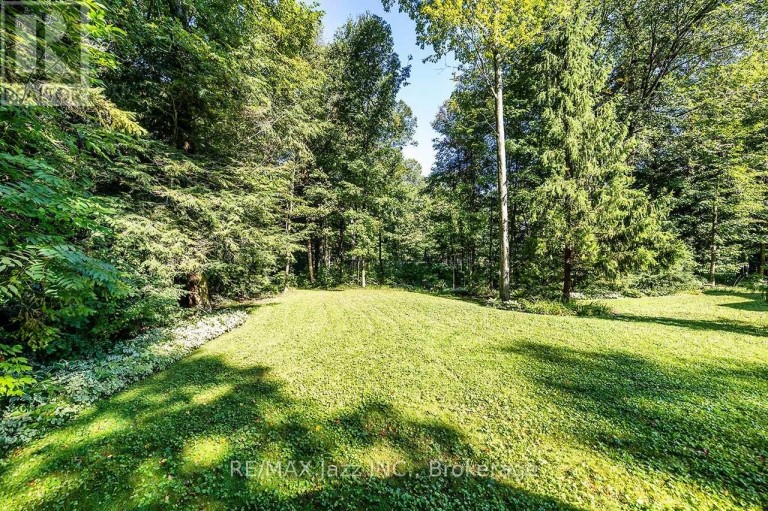 20 TIMBERLANE COURT, Clarington, Ontario, L1E2H1
