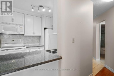 103 - 11 CENTRE STREET S Greater Napanee (Greater Napanee) Ontario photo 10