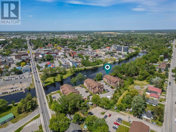 103 - 11 CENTRE STREET S, Greater Napanee (Greater Napanee), Ontario, K7R3X3