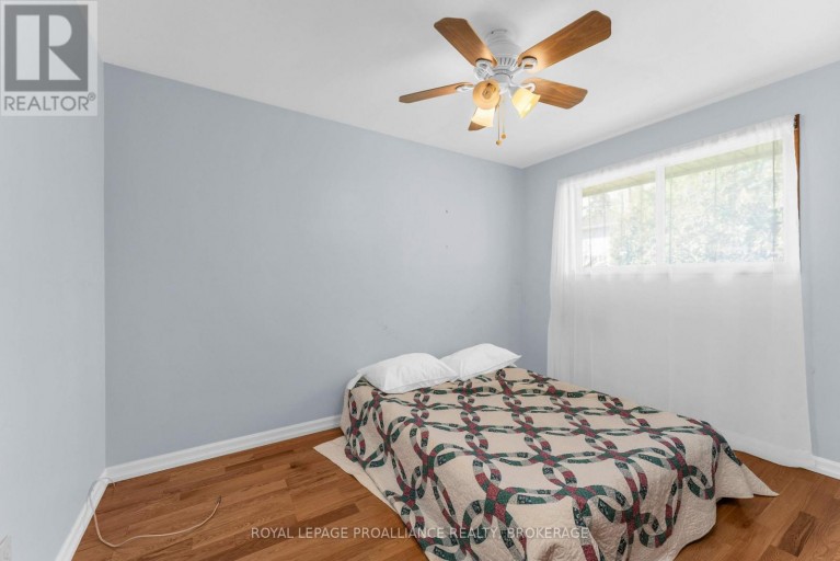 421 WINDWARD PLACE, Kingston (City SouthWest), Ontario, K7M4E5