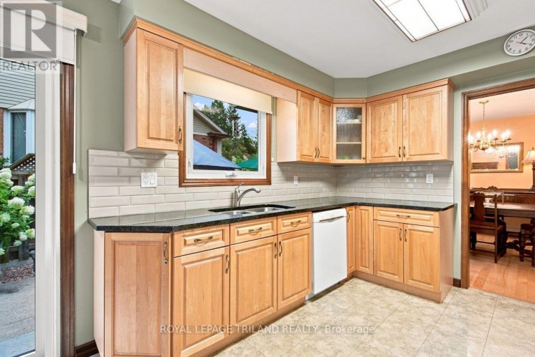 7 GLENVIEW CRESCENT, London North (North H), Ontario, N5X2P8
