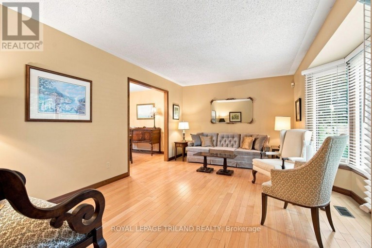7 GLENVIEW CRESCENT, London North (North H), Ontario, N5X2P8