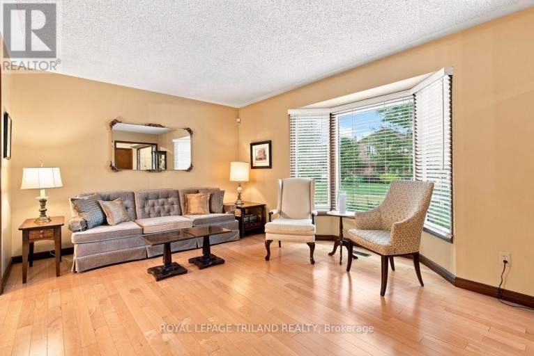 7 GLENVIEW CRESCENT, London North (North H), Ontario, N5X2P8