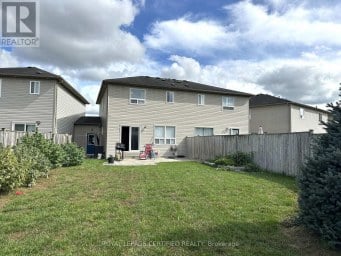 64 ADMIRAL CRESCENT Essa (Angus) Ontario photo 19